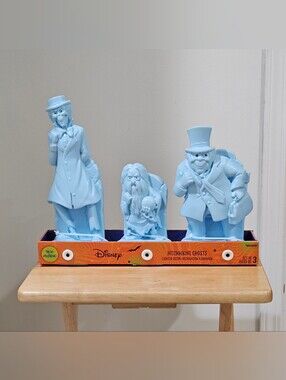 Disney Haunted Mansion Hitchhikng Ghosts Hallowe'en Light Up Figures